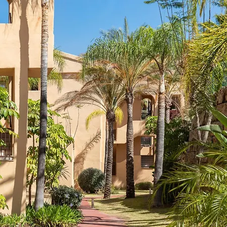 Large 3-bedroom Nestled In Golf Paradise Apartment Estepona